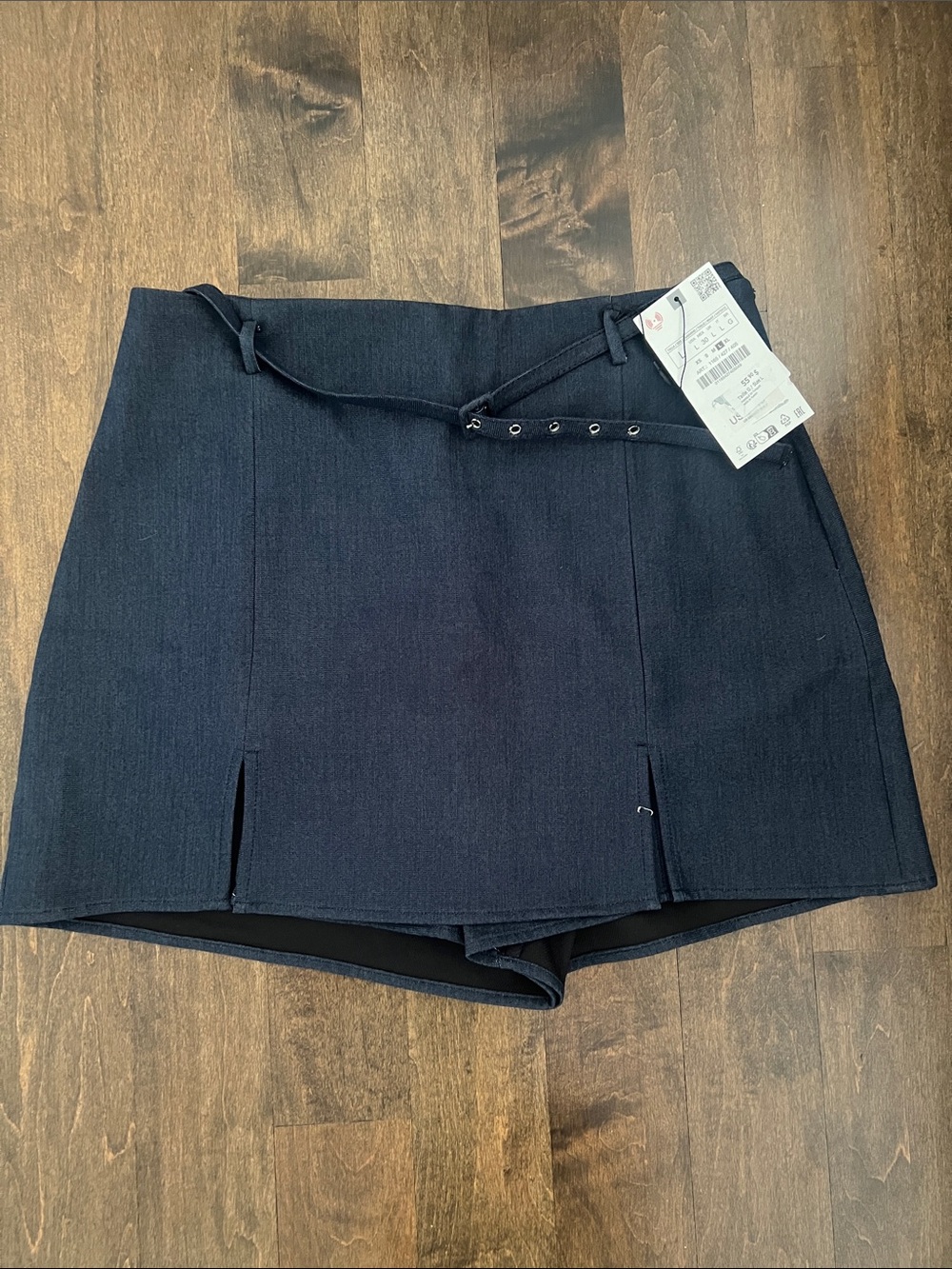 Zara Jean Mini Skort with Belt Details